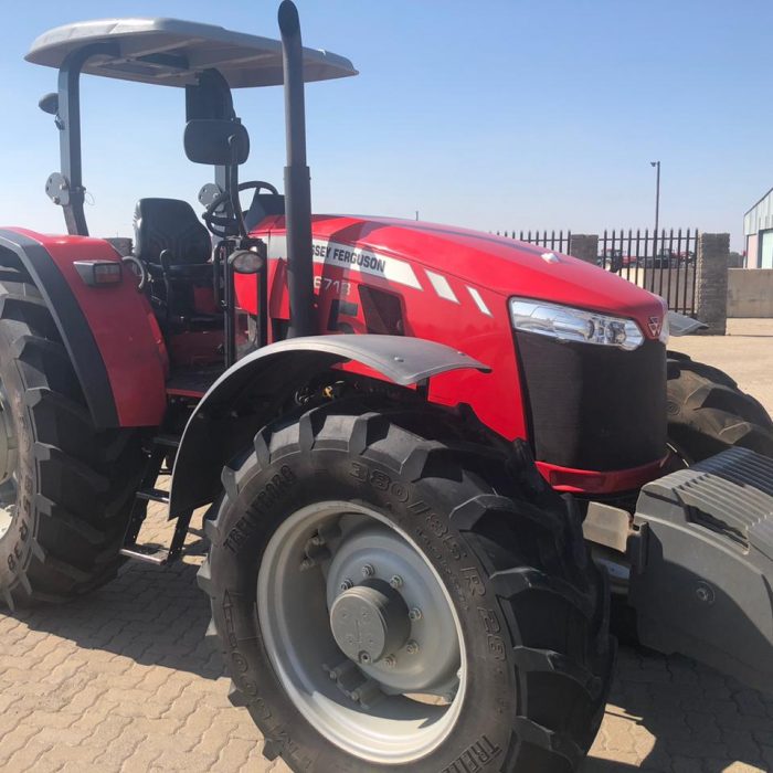 Massey Ferguson 6713